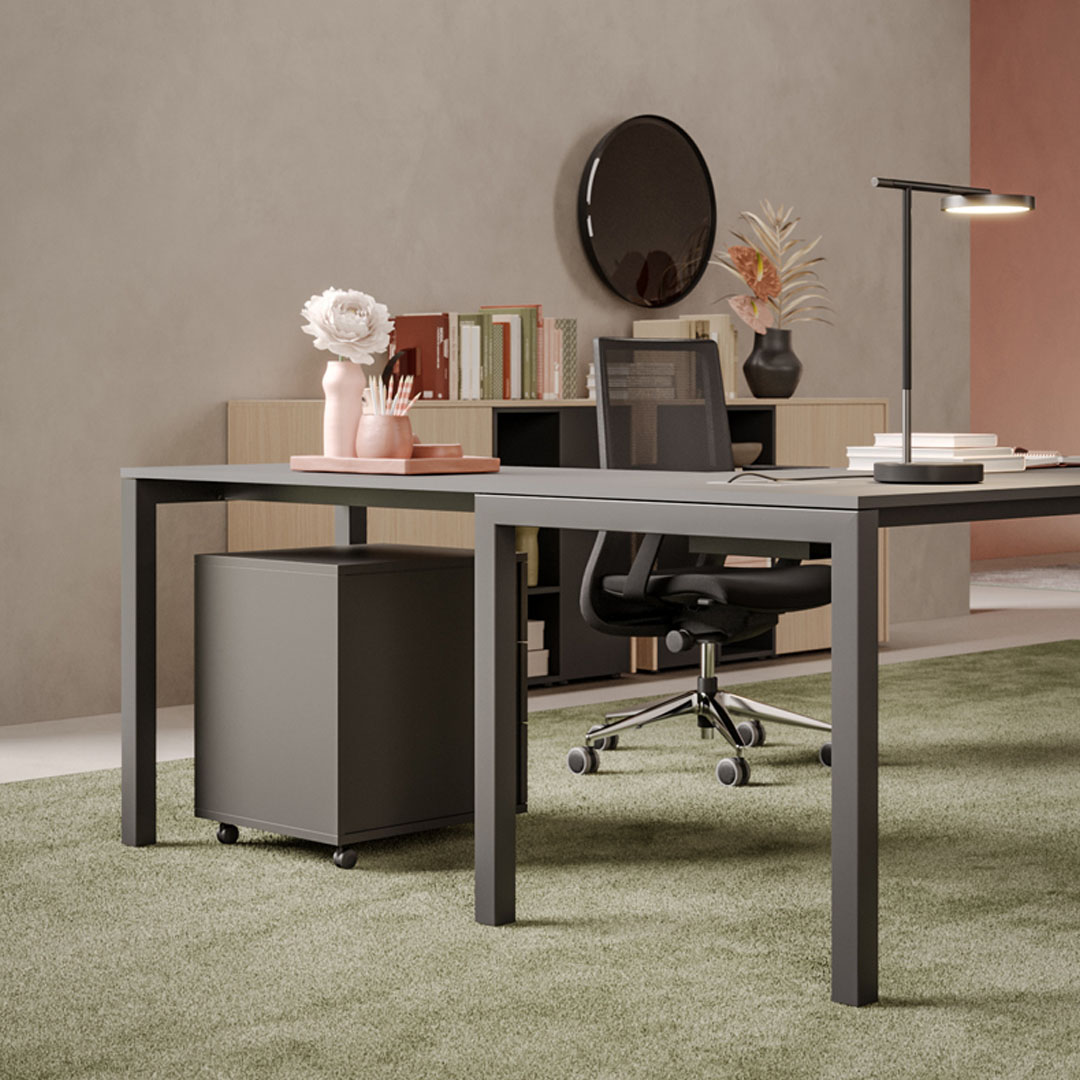 B02 – 3 Scrivanie_Semi_Direzionali