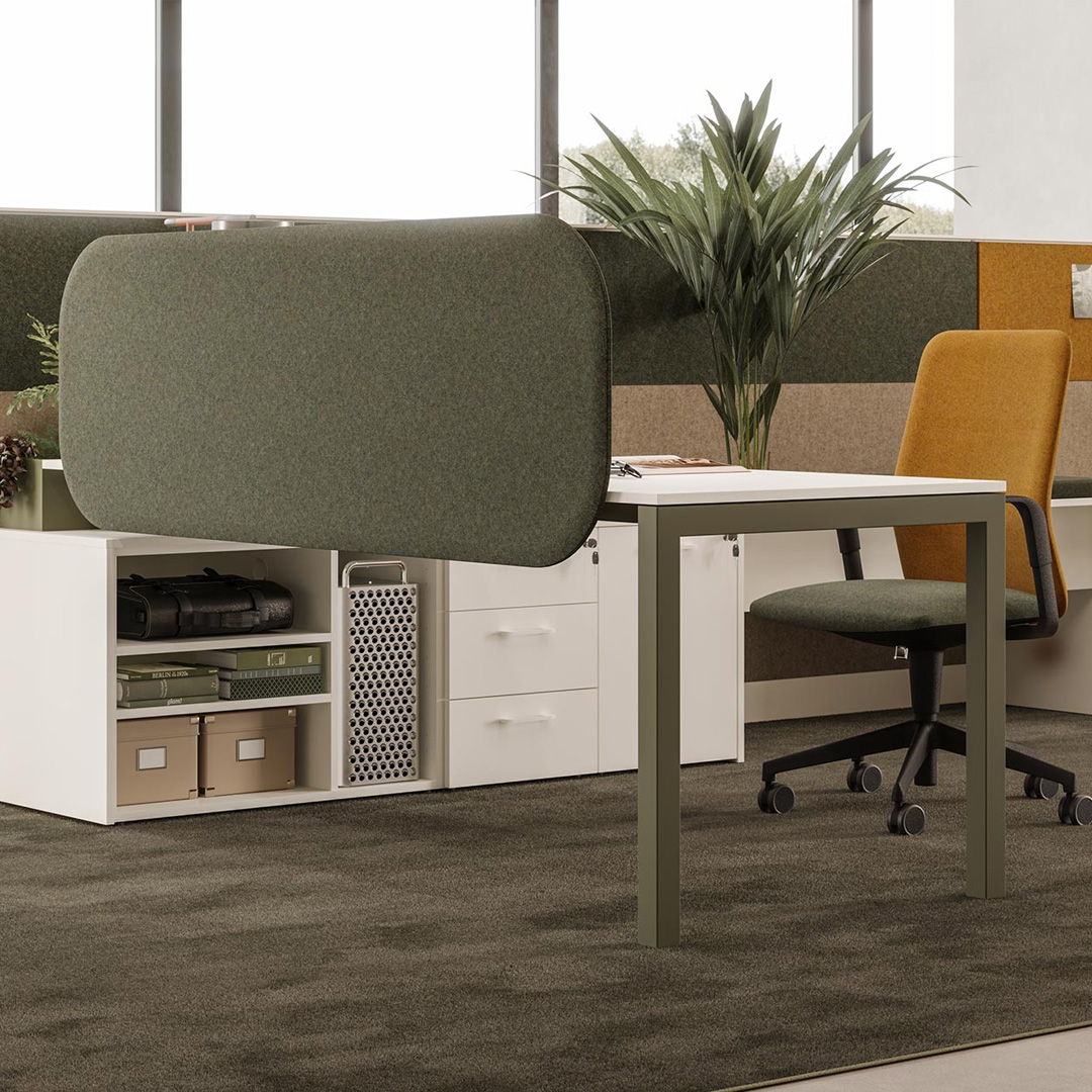 C06 – 19 Scrivania_Operativa_Con_Mobile_Portante