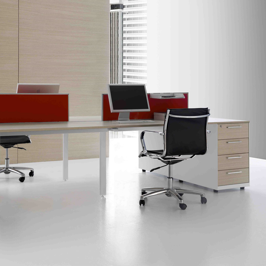 C15 -5 Scrivania Operativa_in Metallo_e_Legno_con_Allungo_Complanare