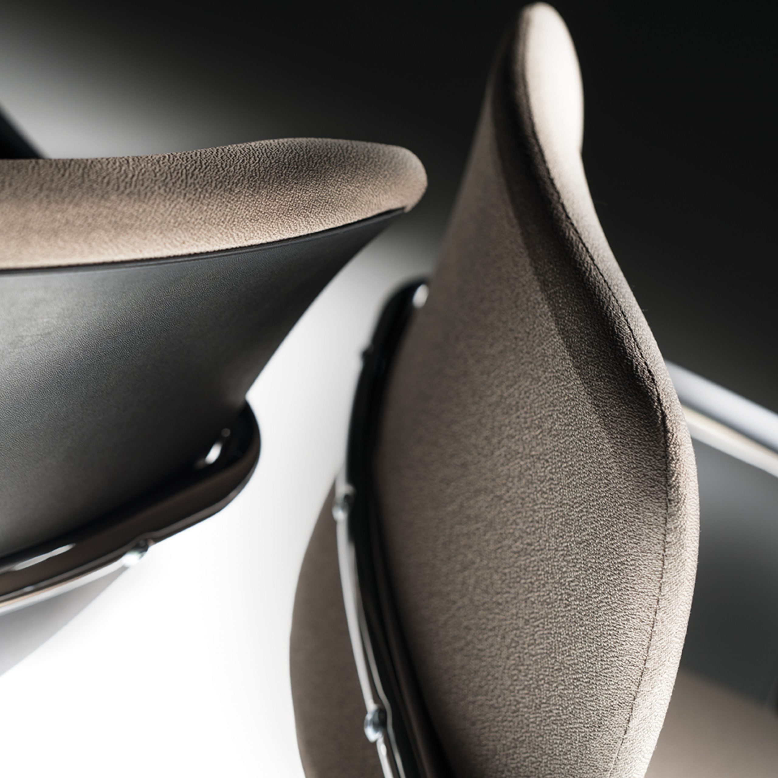 H03 – Sedie Design e Contract